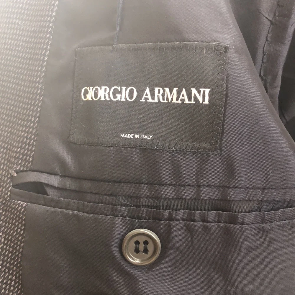 Giorgio Armani Borgo 21 charcoal 2-Piece Italian Size 54 US 44